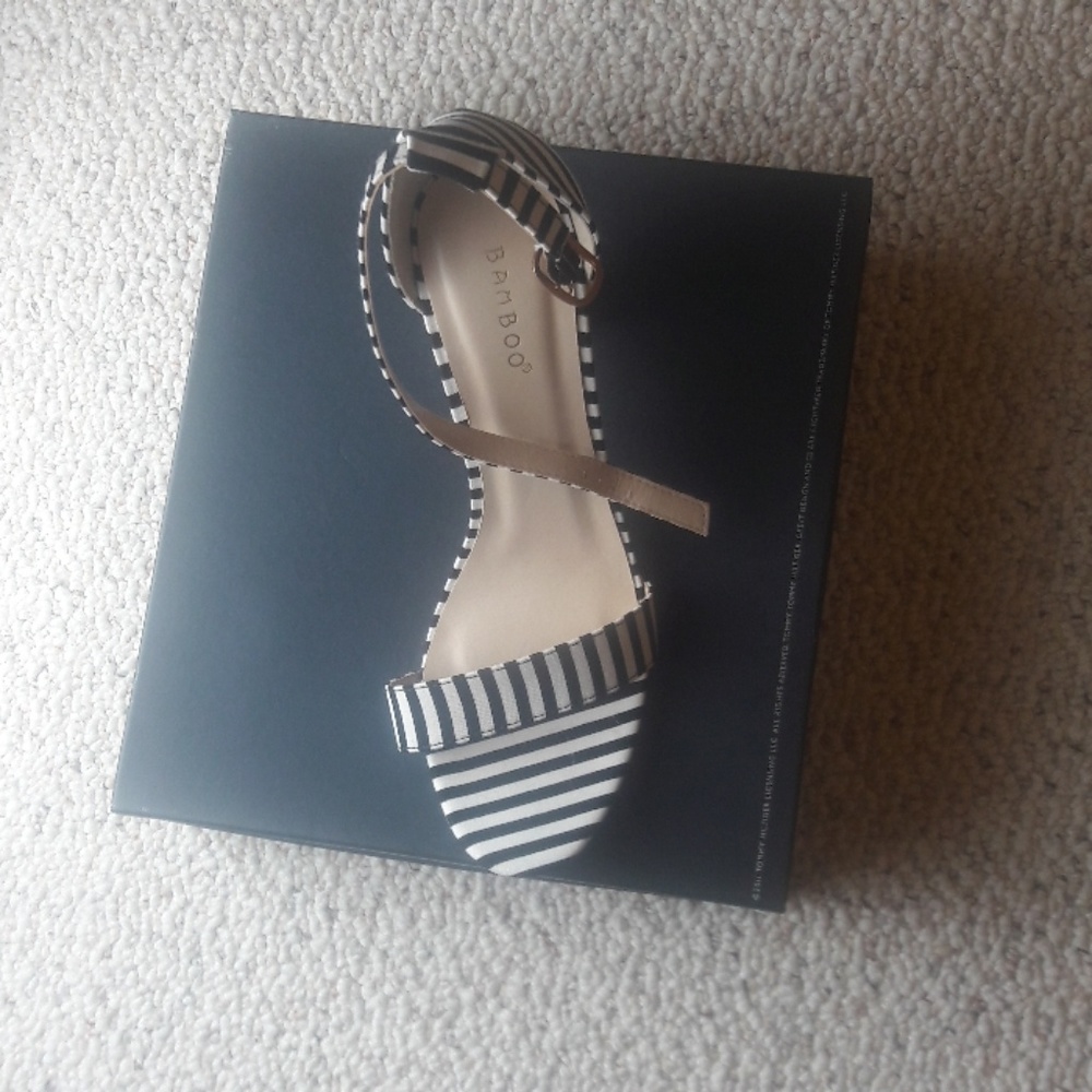 Bamboo Striped ankle Heel sandals. NWOT